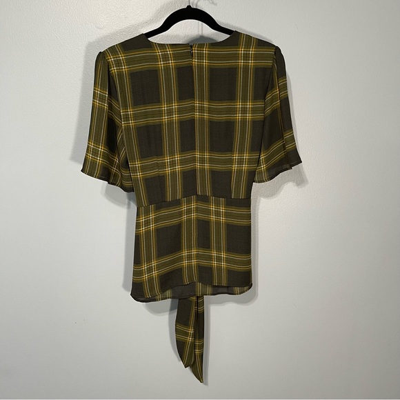 Ann Taylor. Petite women’s silk feeling short dress - Picture 3 of 9